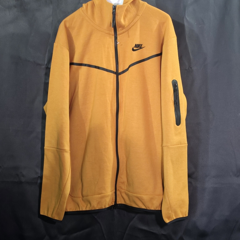 Nike Tech Fleece Jacket Men's size 2XL Mustard Colored Hoodie Full Zip. New with